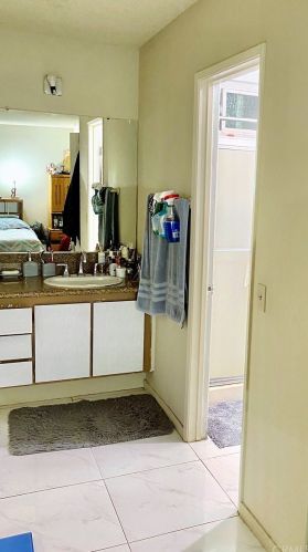 10626 Portsmouth Ct, Riverside CA  92503-5326 exterior