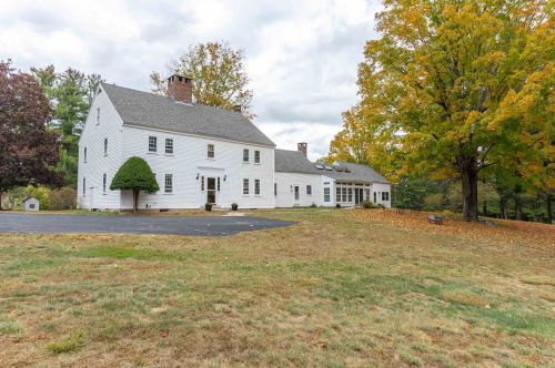 39 Sanborn Rd, Wakefield, NH 03872-7330