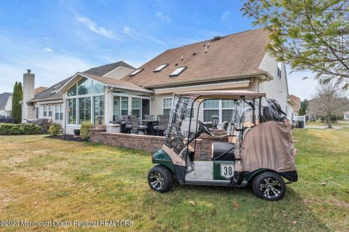 125 Belvedere Dr, Lakehurst, NJ 08759-6286
