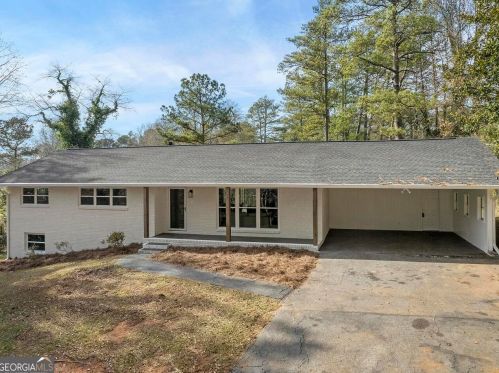 3669 Herschel Rd, Atlanta GA  30337-2306 exterior