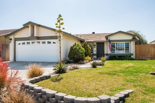 7877 Caffey Ln, San Diego, CA 92126-3576