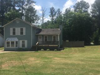 1929 Summertown Dr, Norcross, GA 30071-3172