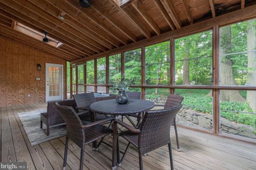 303 Melbourne Ave, Silver Spring MD 20901-2818 exterior