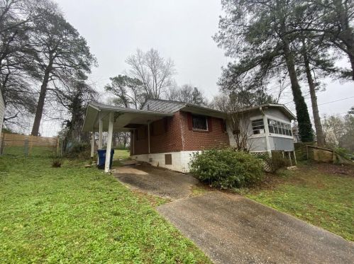 2160 Lang Dr, Atlanta, GA 30315-6424