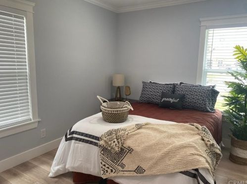 14412 Cordary Ave, Hawthorne CA  90250-8340 exterior