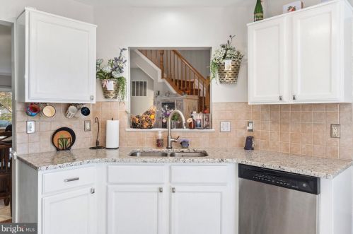 13213 Golders Green Pl, Bristow, VA 20136-1724