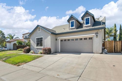 4425 Tropaz Ln, Tracy, CA 95377-8411