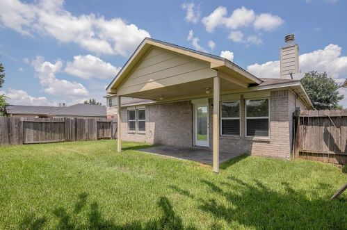 17643 Barton Point Ln, Richmond TX  77407-2481 exterior