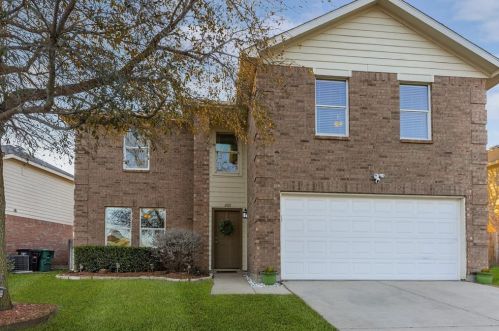 6921 Meadow Way Ln, Fort Worth, TX 76179-4157