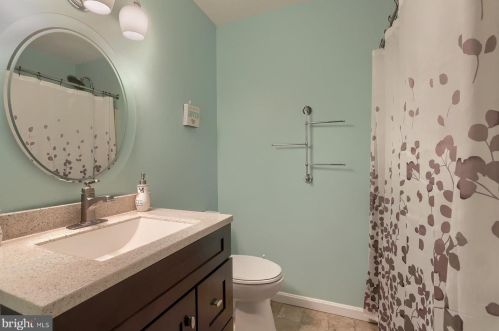 332 Bonnybrook Rd, Carlisle PA  17015-9290 exterior