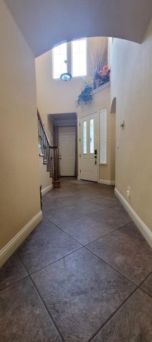 9785 Egen Ct, Elk Grove, CA 95757-4017
