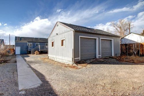 6442 Monaco St, Denver CO  80022-2823 exterior