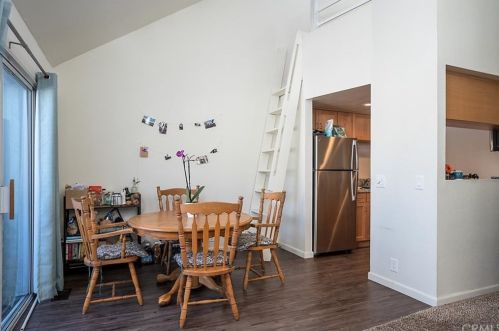 1025 Southwood Dr, San Luis Obispo, CA 93401-5886