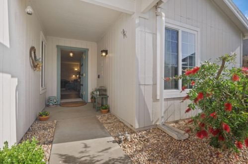 2253 Newbury Cir, Lodi, CA 95240-6614