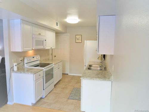 9847 Lane St, Denver CO  80260-8032 exterior