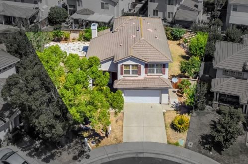 8355 Alexia Ct, Elk Grove, CA 95624-4065