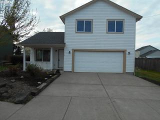 420 Evans St, Sheridan, OR 97378-1206