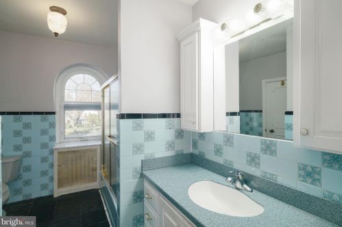 510 Kings Hwy, Haddonfield NJ 08033-2114 exterior