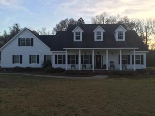 48 Thomas Dr, Tifton, GA 31794-2919
