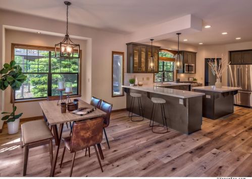 12275 Stockholm Way, Truckee CA  96161-6945 exterior