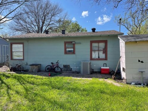 4249 Cherokee Trl, Fort Worth TX  76133-1081 exterior