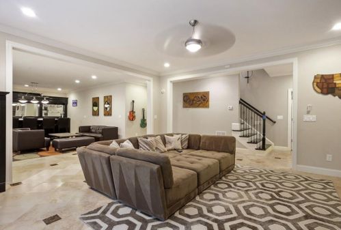 2292 Meadowvale Dr, Atlanta GA  30345-3543 exterior