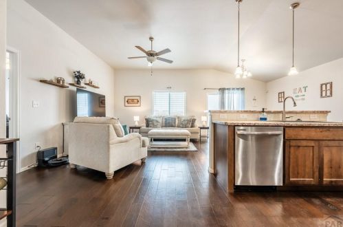 1355 Dailey Dr, Pueblo CO  81007-1267 exterior