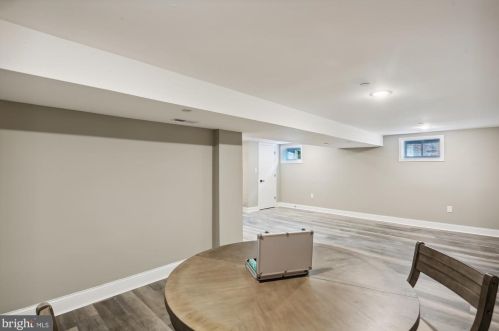 6615 Gude Ave, Silver Spring MD 20912-4827 exterior