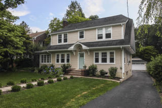 73 Washington Ave, Morristown, NJ 07960-5622