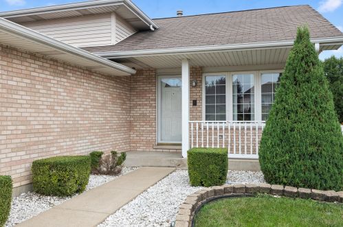 4718 Newberry Ave, Oak Forest, IL 60452-4127