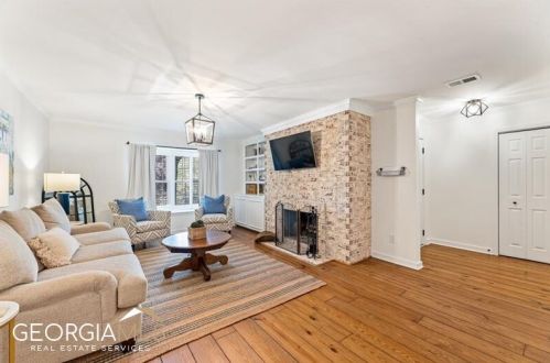 106 Adrian Pl, Atlanta GA  30327-4003 exterior
