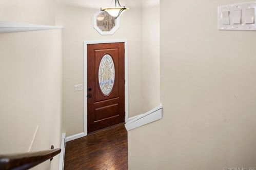 120 Wentworth Dr, Wapping CT  06074-1259 exterior