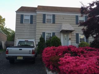 273 Colonial Ave, Union Center, NJ 07083-9021