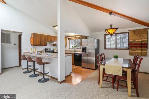 208 Pathfinder Ln, Hedgesville WV  25427-6160 exterior