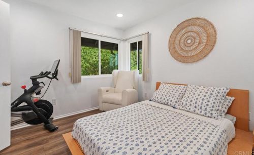2467 Caminito Ocean Cv, Cardiff By The Sea CA  92007-2225 exterior