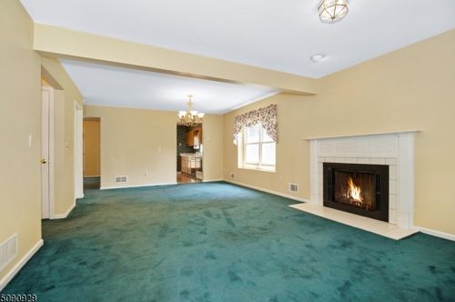 103 Wagon Wheel Rd, Sparta, NJ 07871-1756