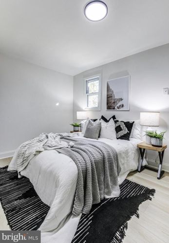 1005 Shore Acres Rd, Arnold MD  21012-1725 exterior