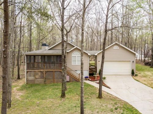 376 Irvin Lake Rd, Mount Airy, GA 30563-2331