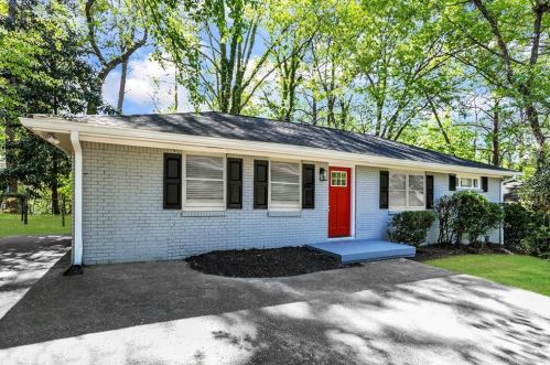 2885 Gresham Rd, Atlanta GA  30316-4366 exterior