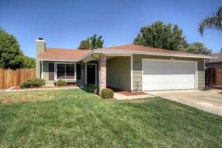 531 Yosemite Dr, Tracy, CA 95376-5114