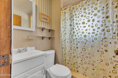 139 Princeton Ave, Lavallette NJ 08735-2635 exterior