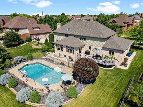 11733 Azure Dr, Frankfort, IL 60423-7881