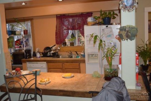 425 G St, Metolius OR  97741-1221 exterior