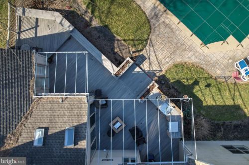 2045 Rockvale Rd, Lancaster PA  17602-1405 exterior