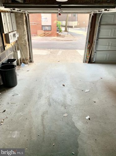 570 23rd St, Philadelphia PA  19130-3132 exterior