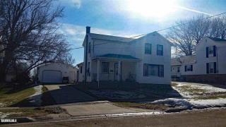 402 Locust St, Lanark, IL 61046-1048