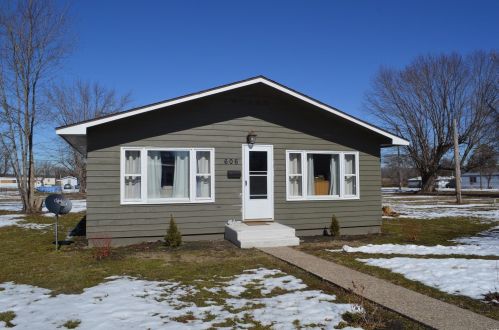 606 Donaldson St, Canton, MO 63435-1104