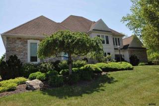 2306 Ashleigh Dr, York, PA 17402-4987
