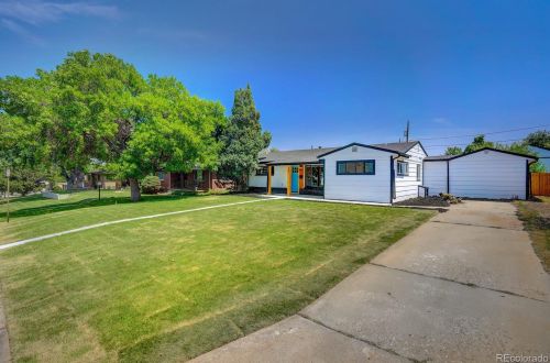 34 Yates St, Denver, CO 80219-1033