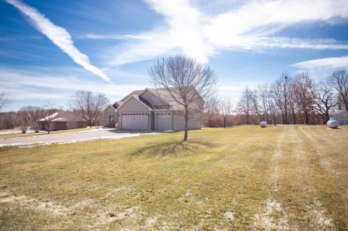 10600 Raven Loop, Foley, MN 56329-9008